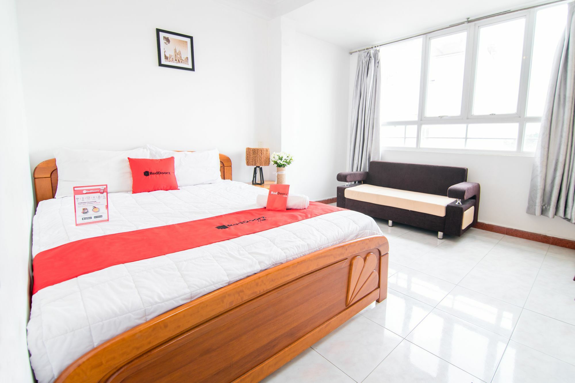 Hotel Reddoorz @ Bui Vien Street 2
